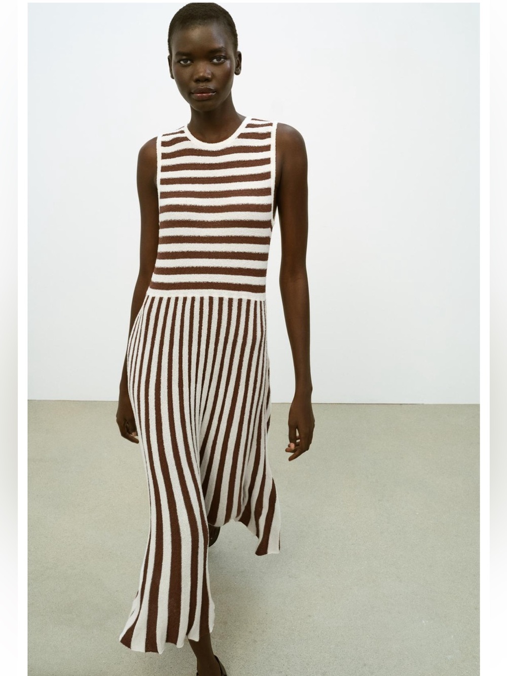 Zara textured Striped Knit dress in Brown and White